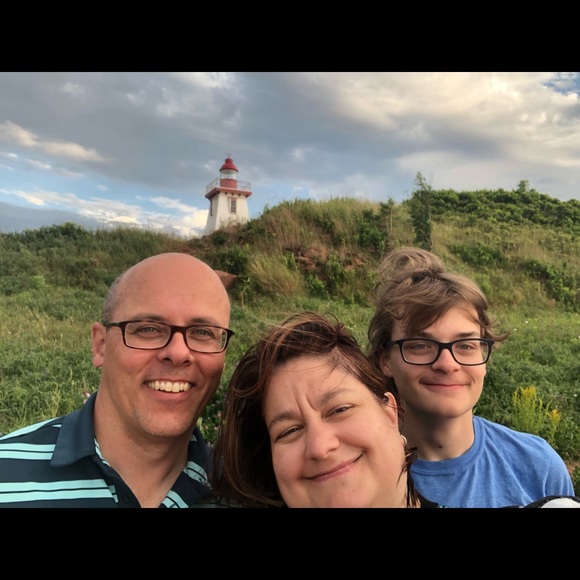 Meet your Posher, Michelle - Picture 1 of 1